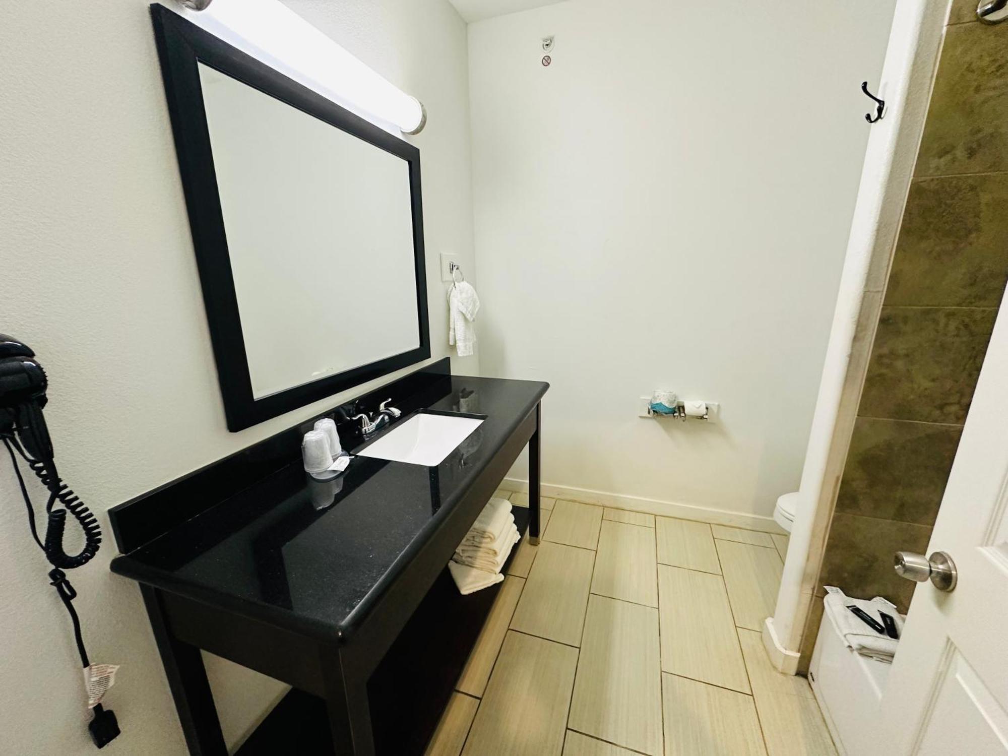 Lux Inn And Suites Three Rivers المظهر الخارجي الصورة