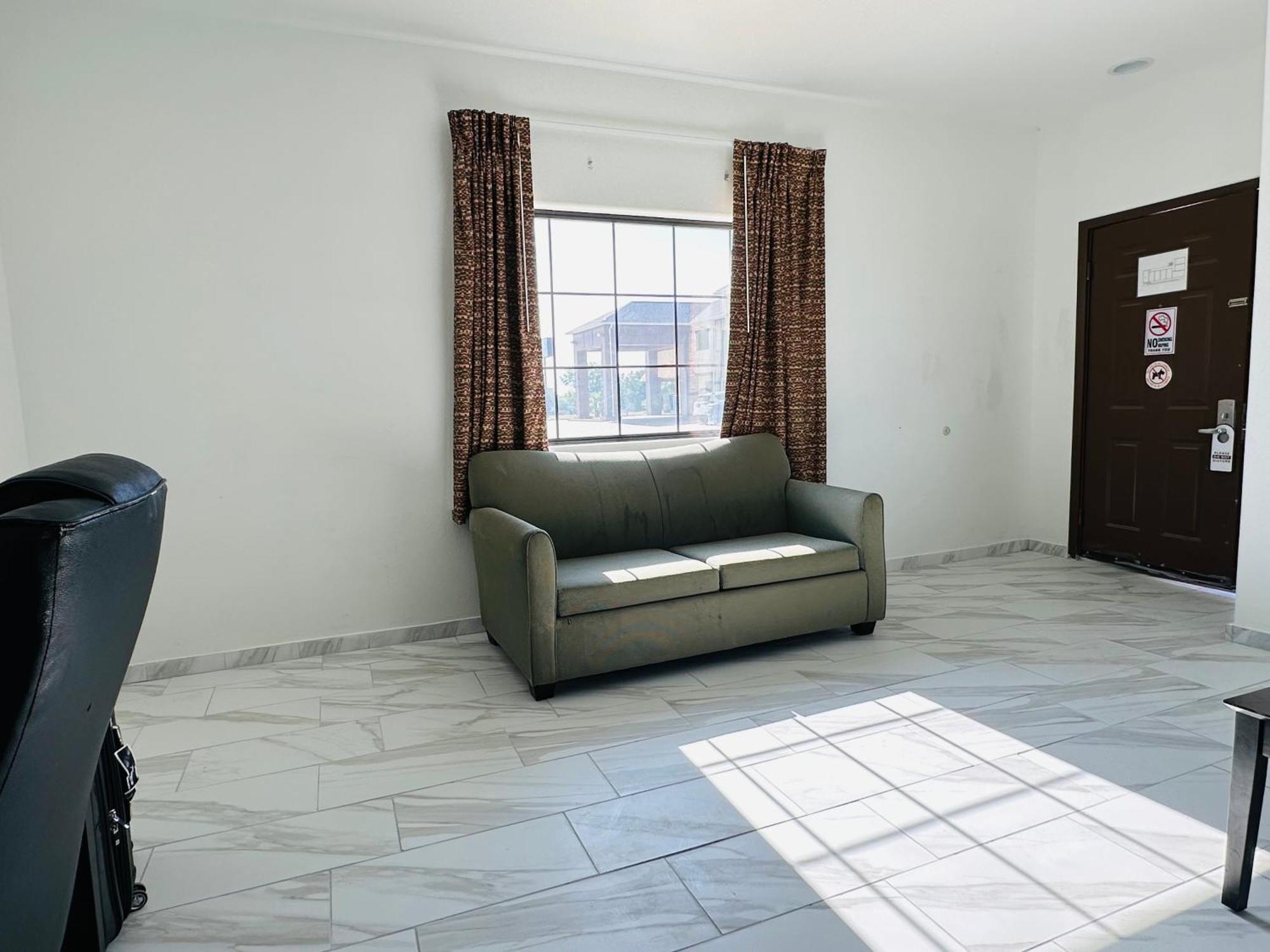Lux Inn And Suites Three Rivers المظهر الخارجي الصورة