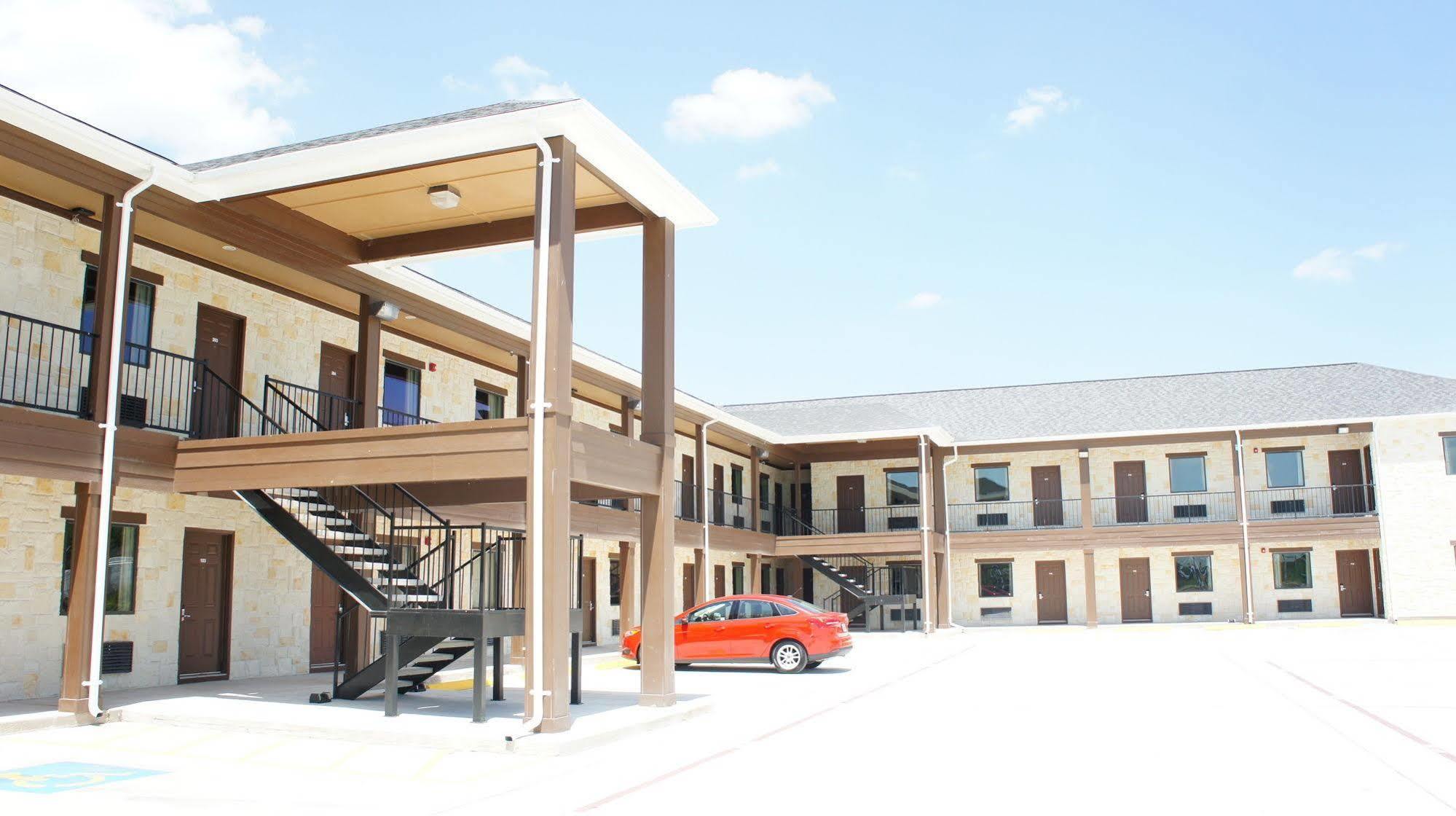 Lux Inn And Suites Three Rivers المظهر الخارجي الصورة